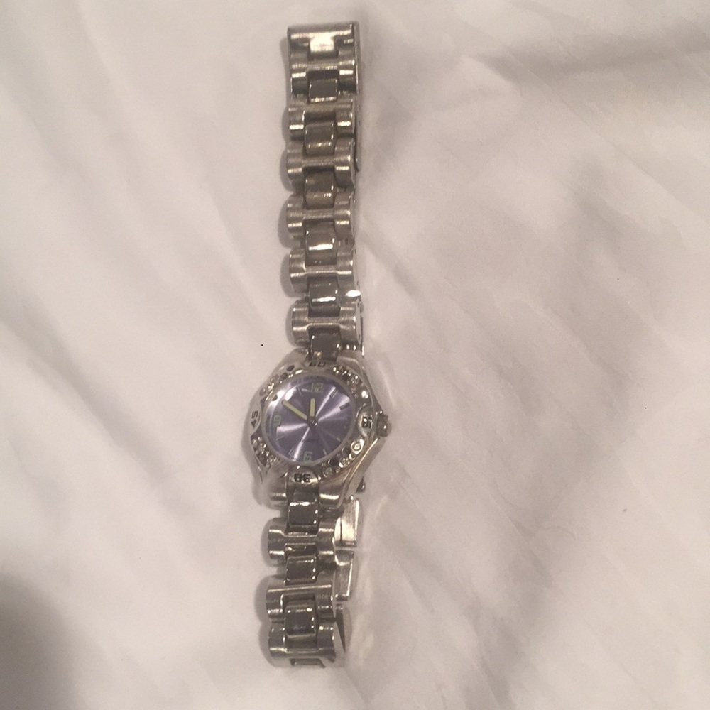 Quartz  watch with crystal around face